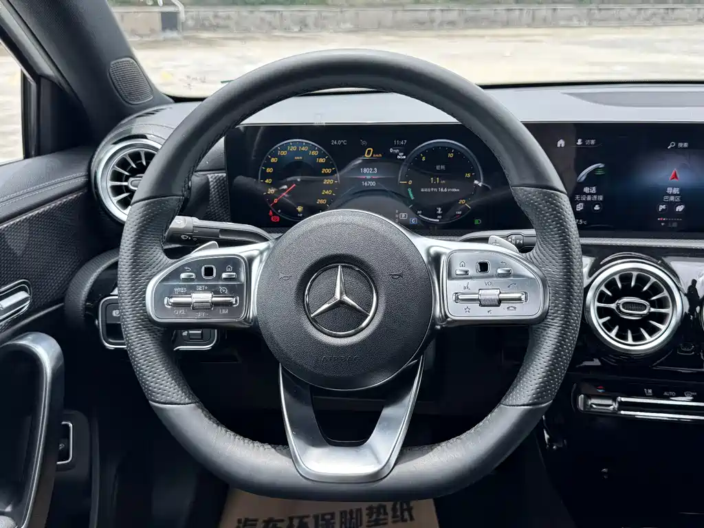 Mercedes-Benz A-Class 2023 — фото 17