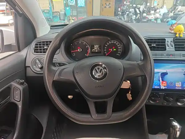 Volkswagen Polo 2016