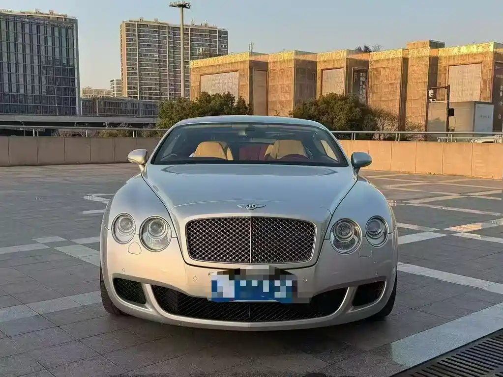 Bentley Continental 2008 — фото 1