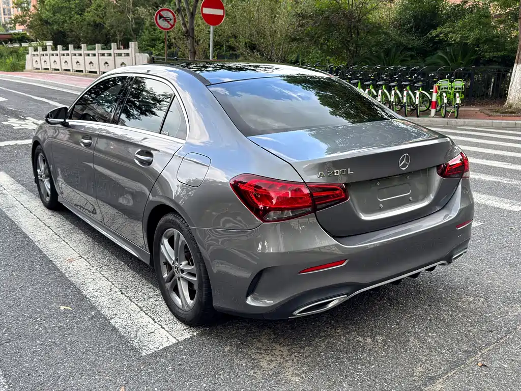 Mercedes-Benz A-Class 2022 — фото 6