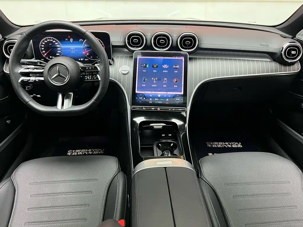 Mercedes-Benz C-Class 2023 — фото 12