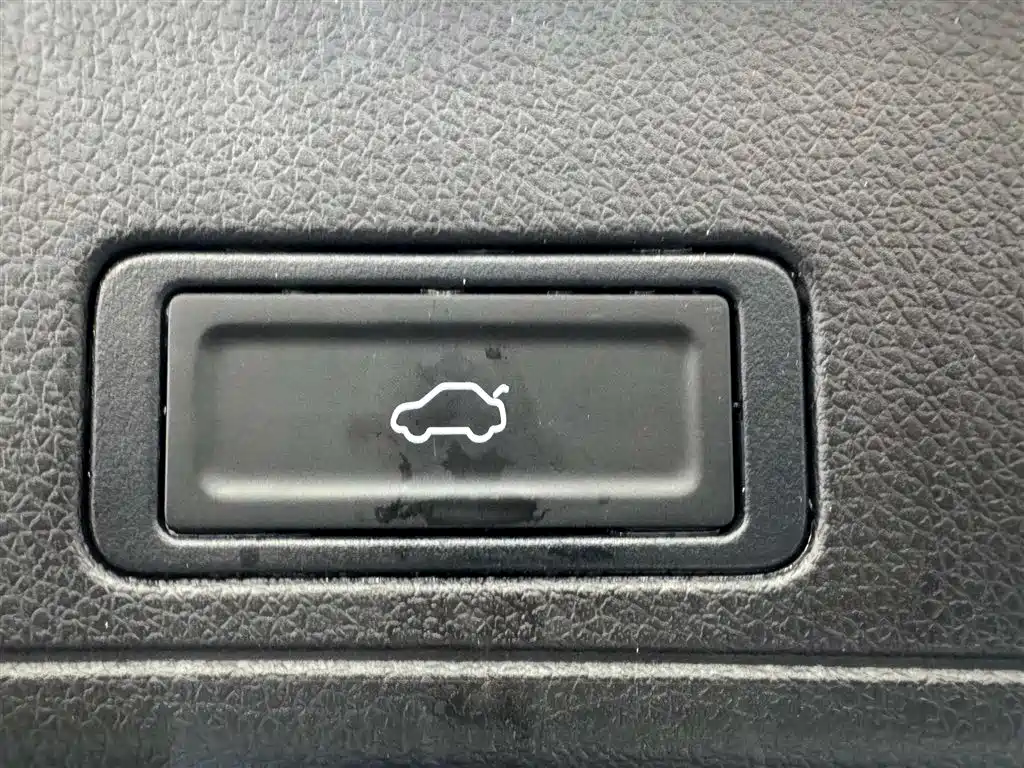 Chery Tiggo 8 PRO NEV 2025 — фото 14