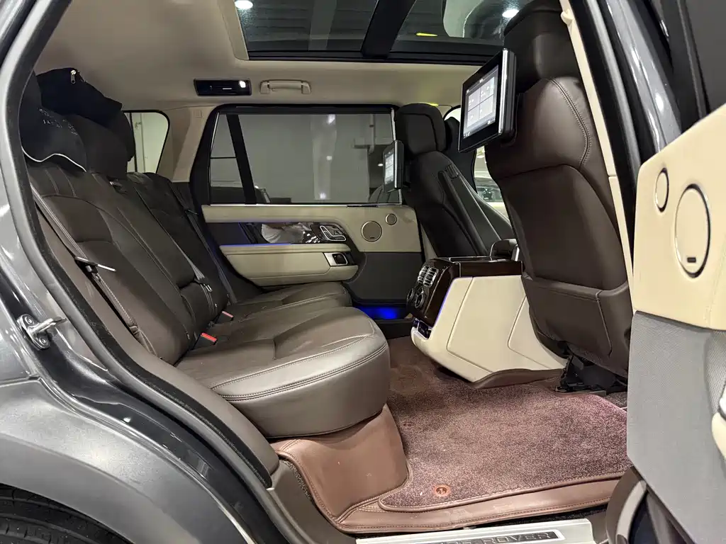 Land Rover Range Rover 2021 — фото 14