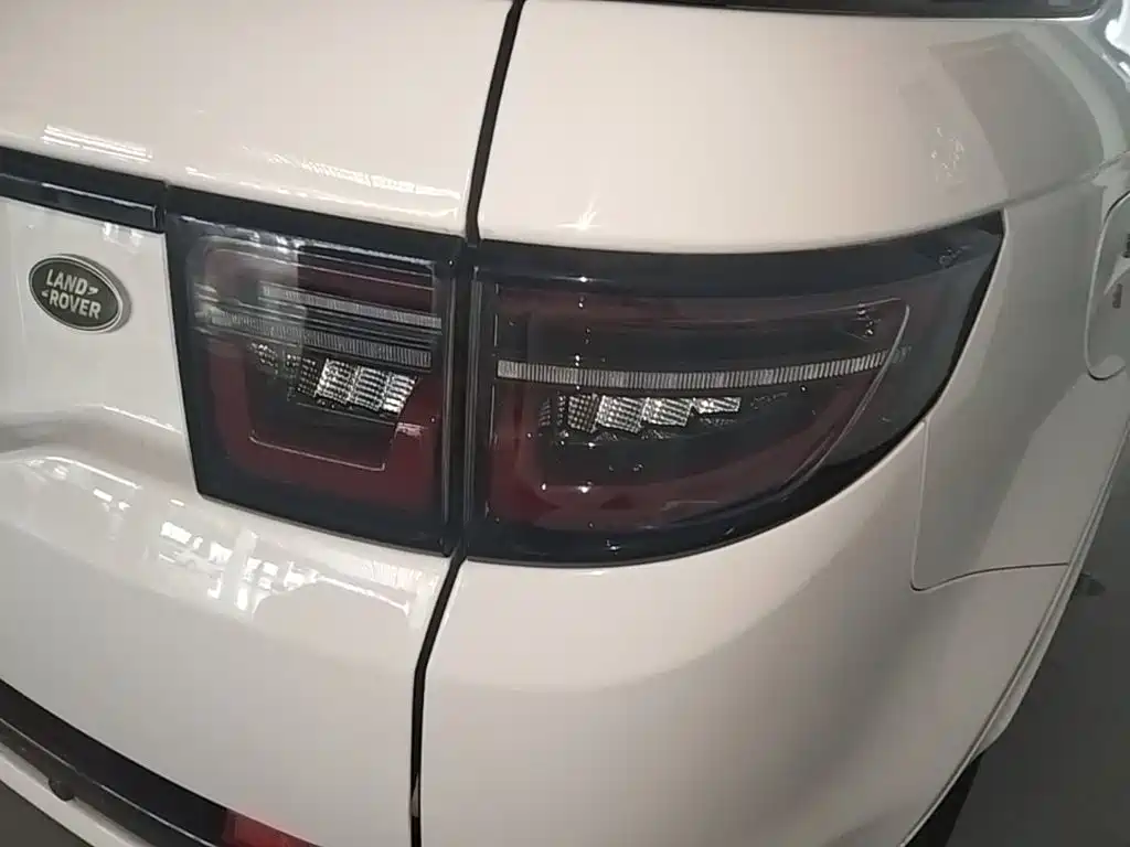 Land Rover Discovery Sport 2022 — фото 8