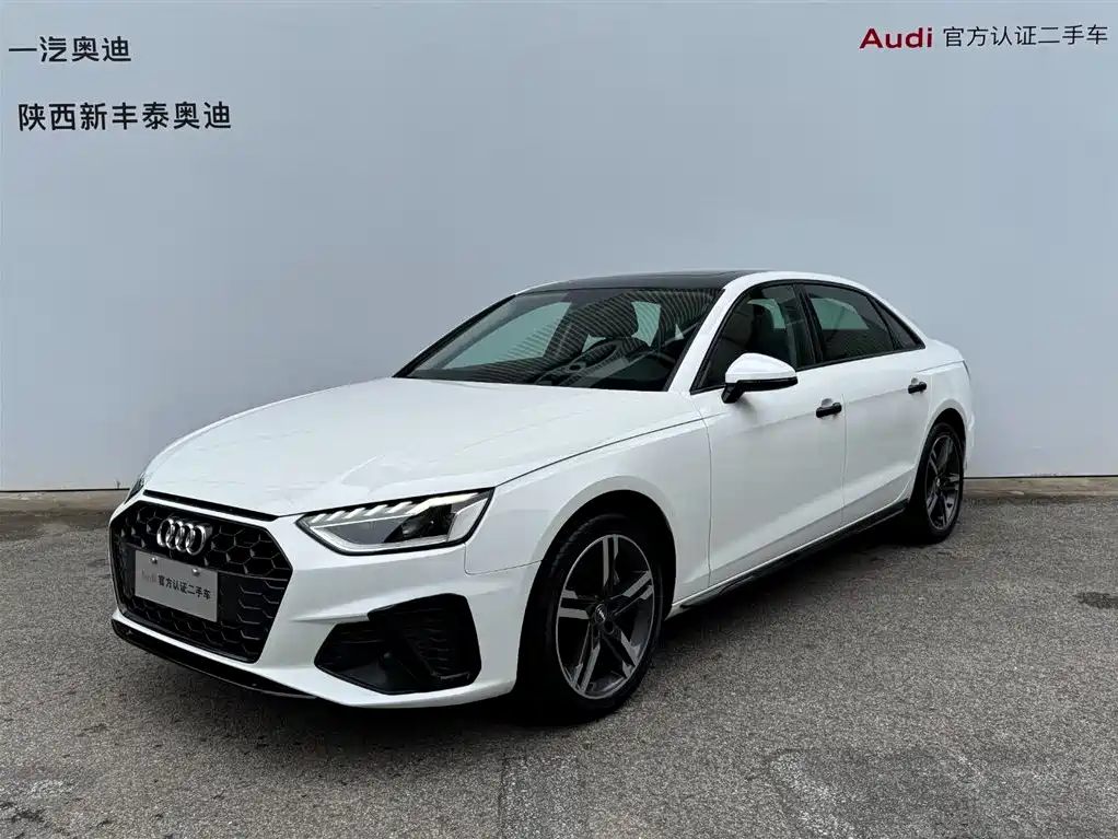 Audi A4L 2021 — фото 1