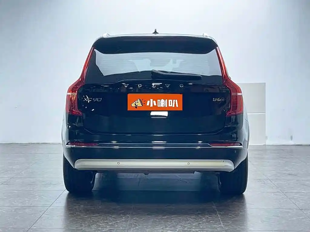 Volvo XC90 2022 — фото 14