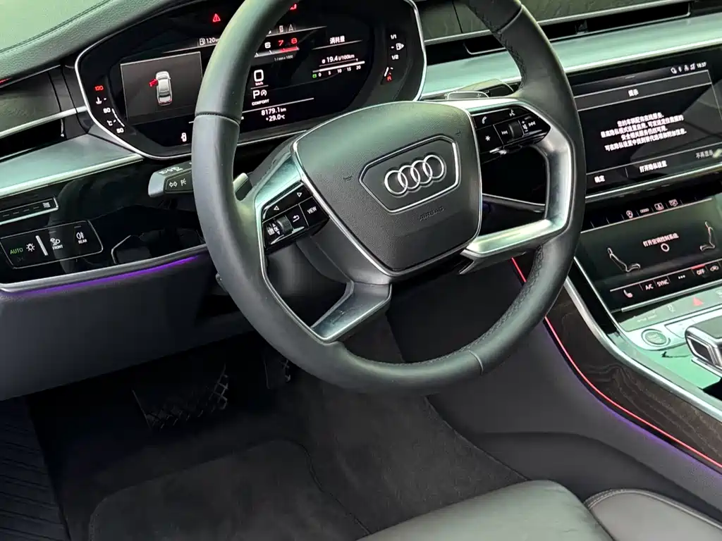 Audi A8 2024 — фото 3
