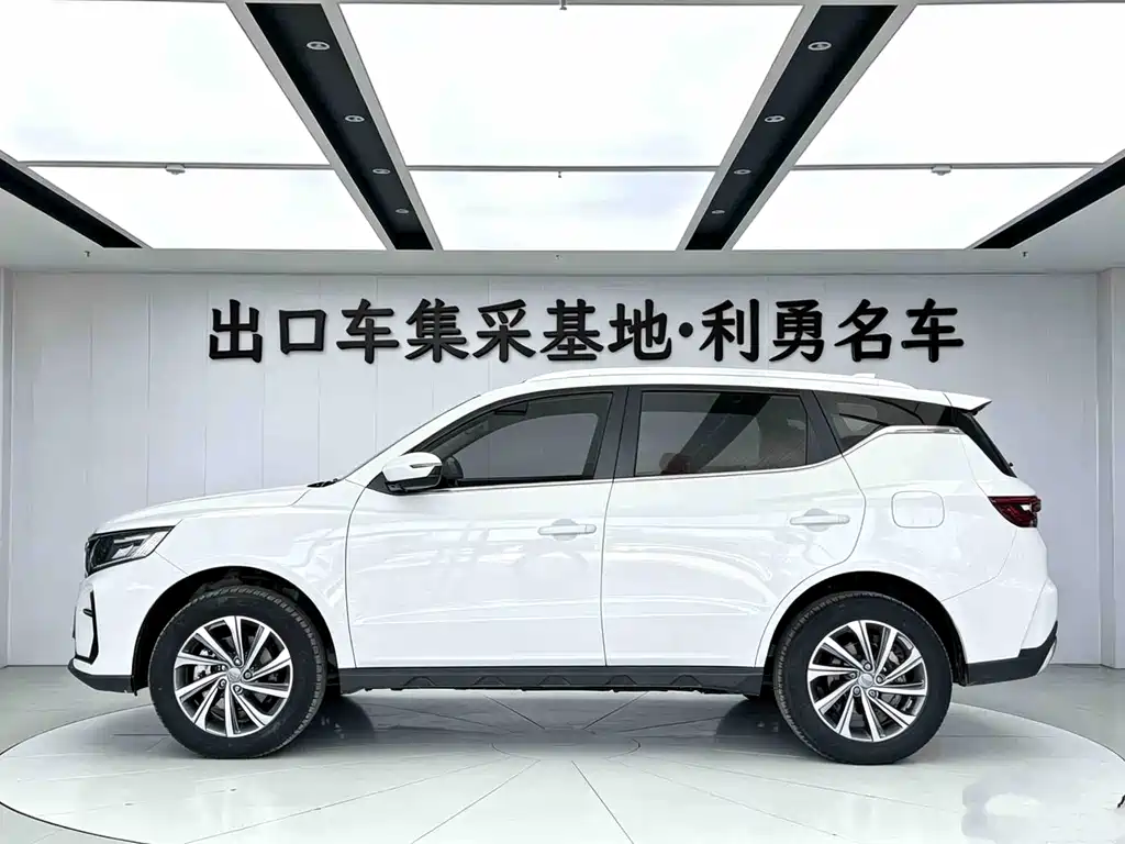 Geely Vision X6 2023 — фото 3