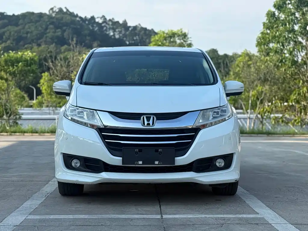 Honda Odyssey 2017 — фото 3