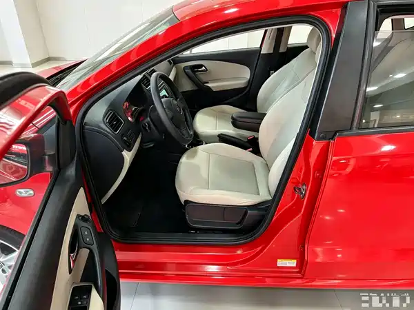 Volkswagen Polo 2013