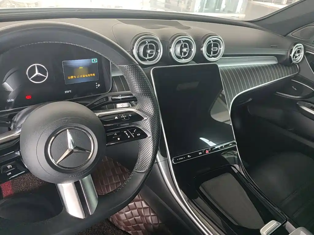 Mercedes-Benz C-Class 2022