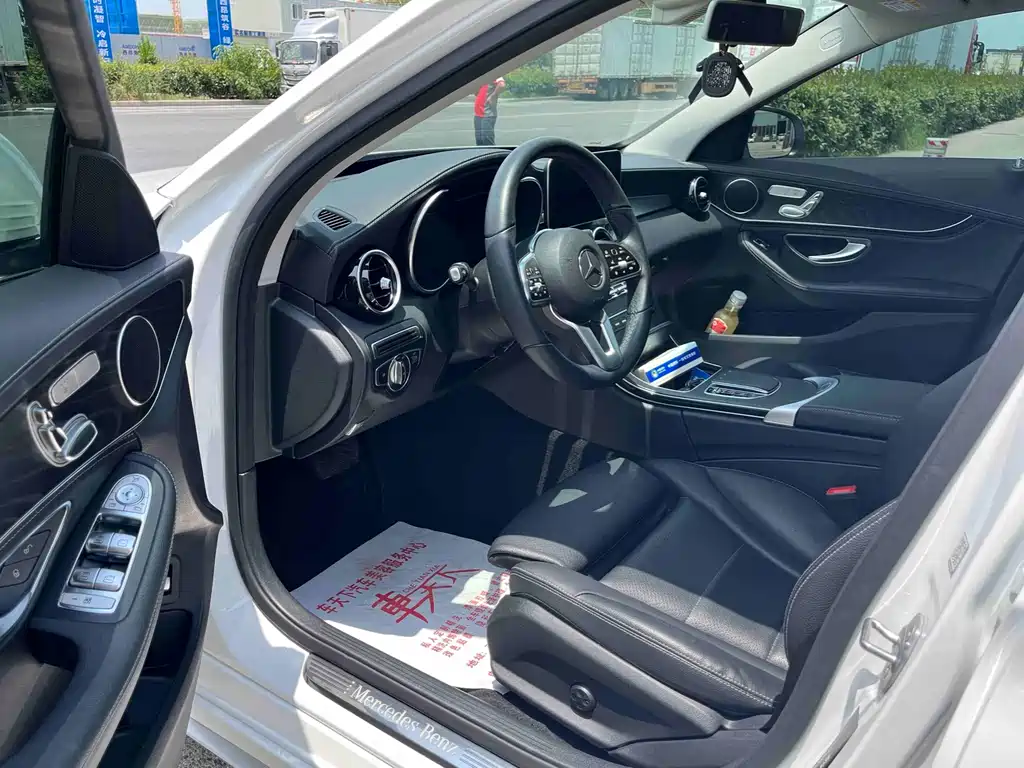 Mercedes-Benz C-Class 2019