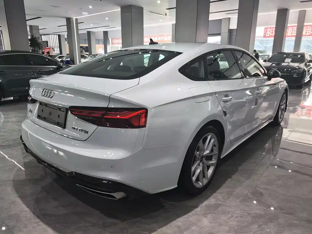 Audi A5 2021 — фото 4