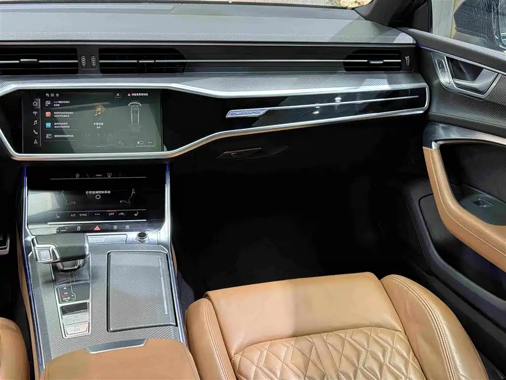 Audi A7L 2023 — фото 11