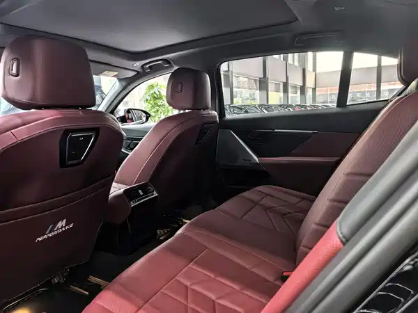 BMW 5 Series 2024