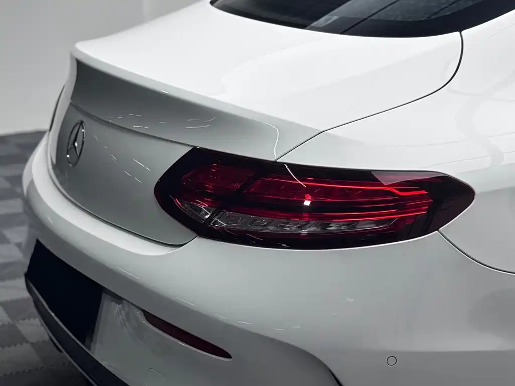 Mercedes-Benz C-Class 2020