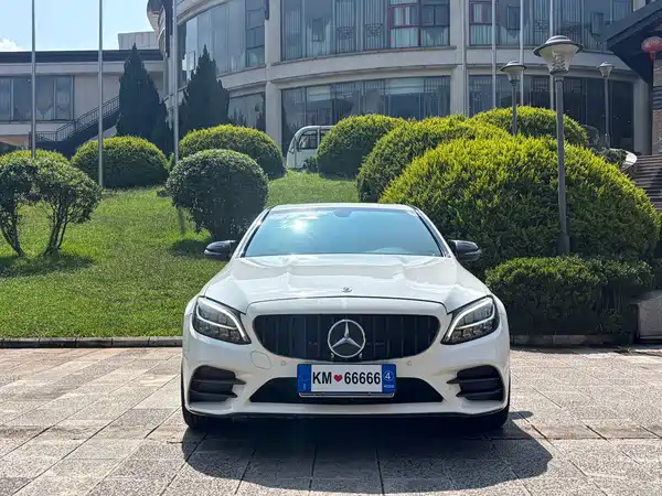 Mercedes-Benz C-Class 2020