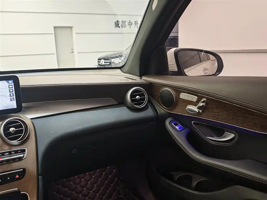 Mercedes-Benz GLC 2023 — фото 13