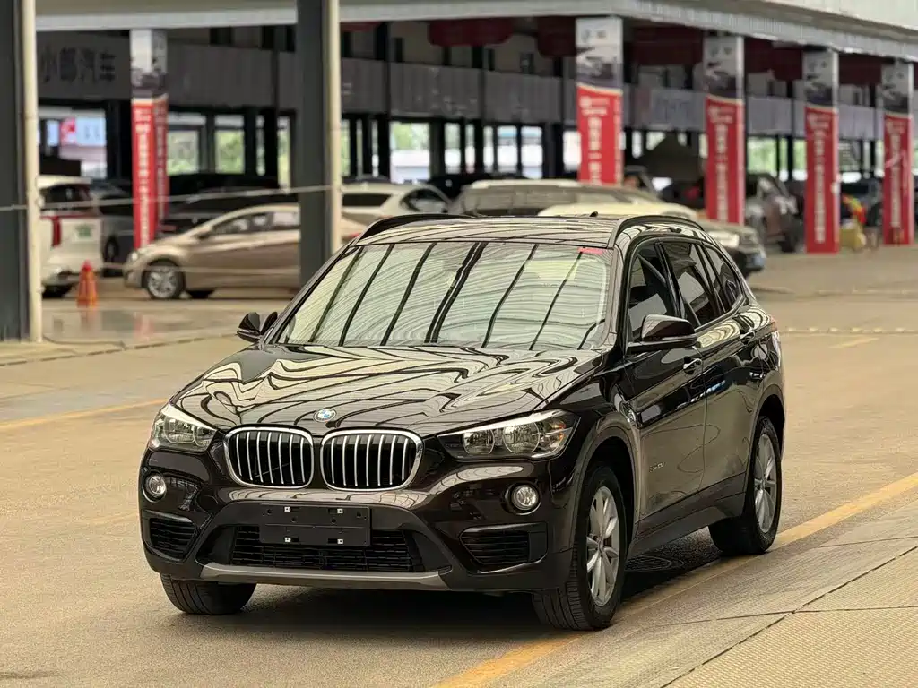 BMW X1 2017 — фото 1