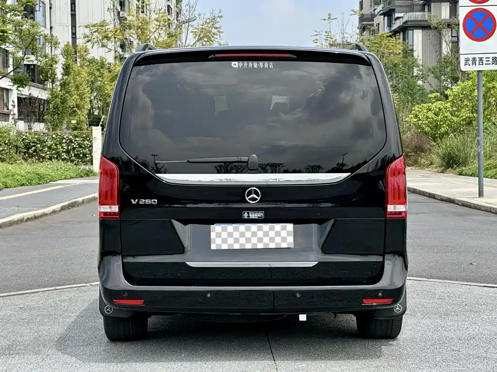 Mercedes-Benz V-Class 2021 — фото 6