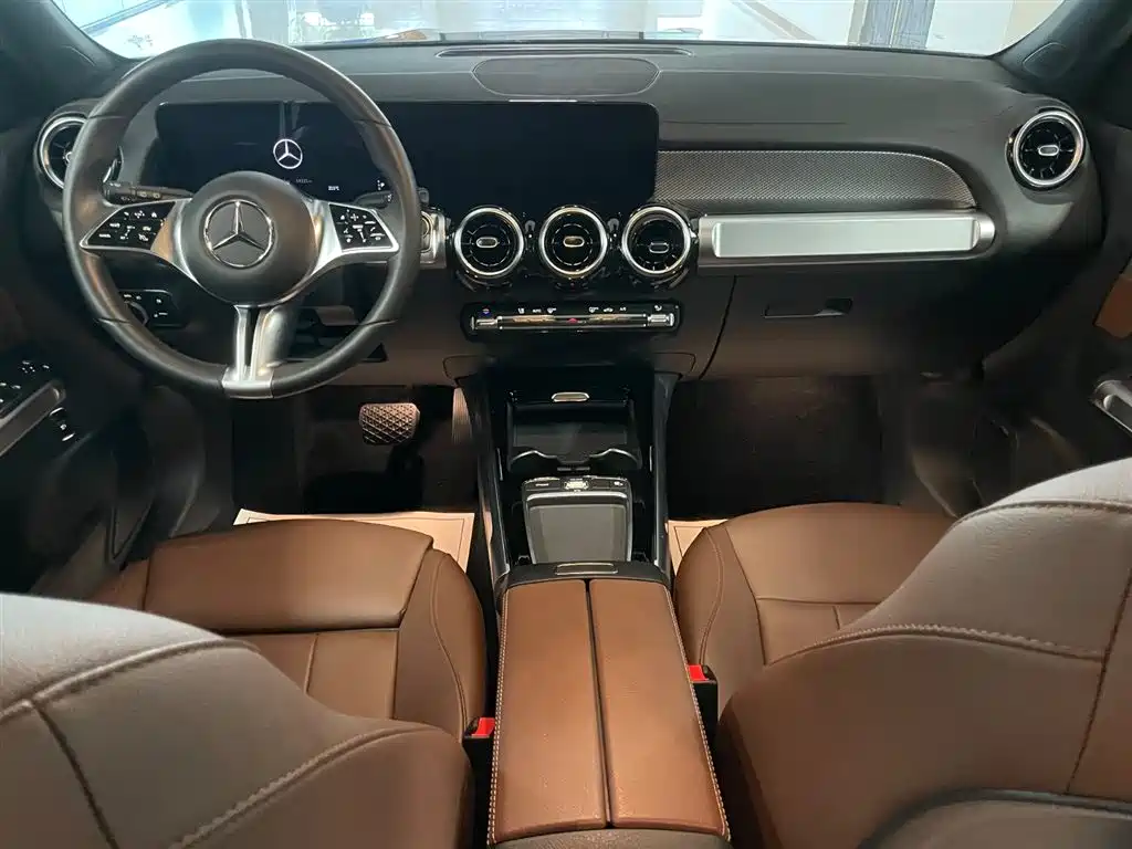 Mercedes-Benz GLB 2023 — фото 13
