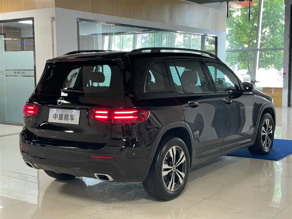 Mercedes-Benz GLB 2023 — фото 26