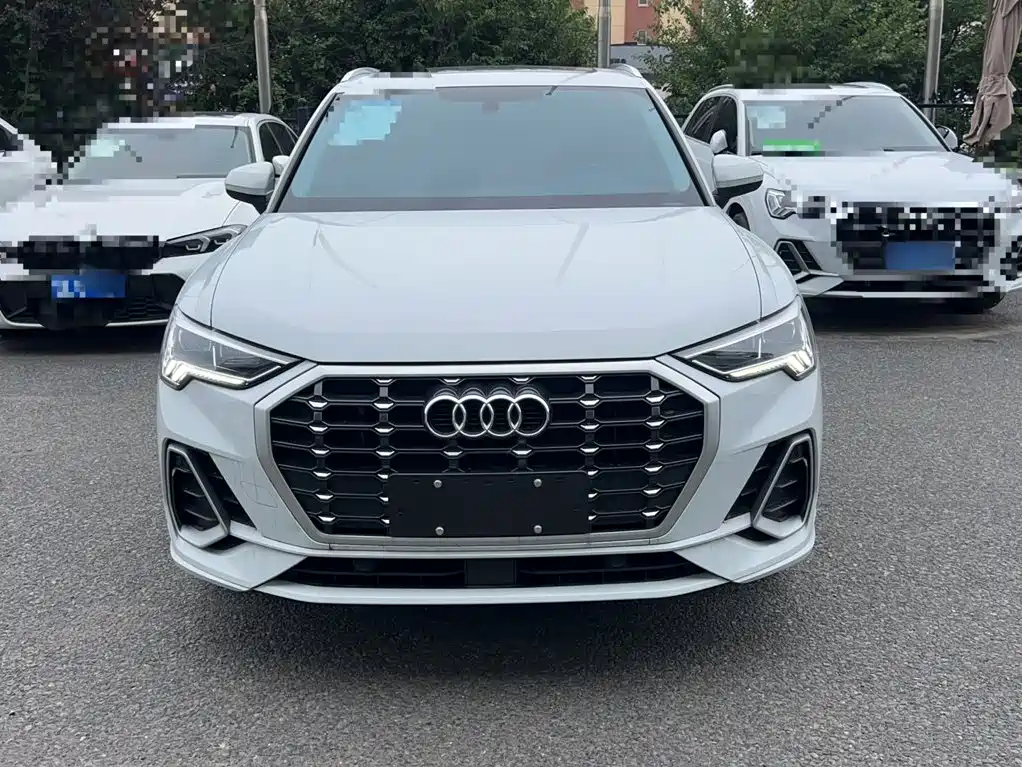 Audi Q3 2023 — фото 10