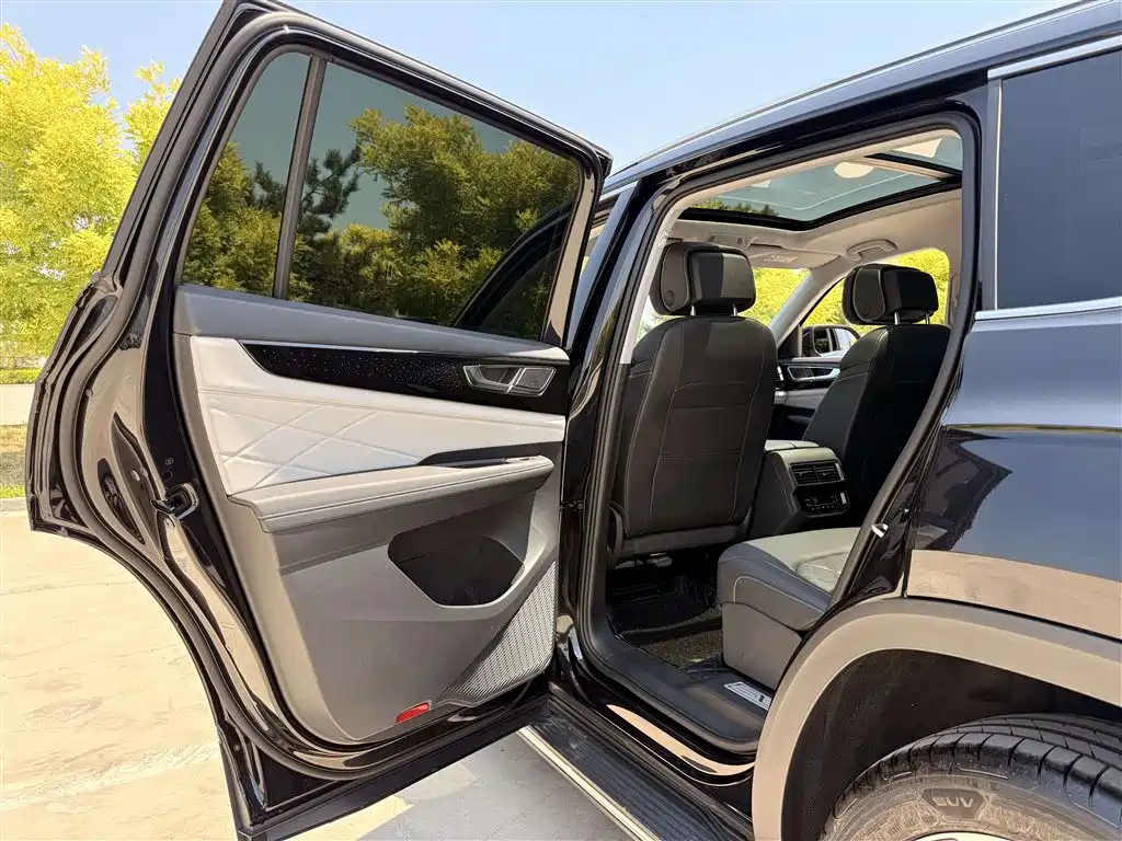 Volkswagen Teramont 2024 — фото 11