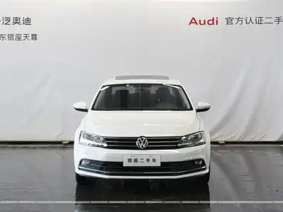 Volkswagen Sagitar 2016