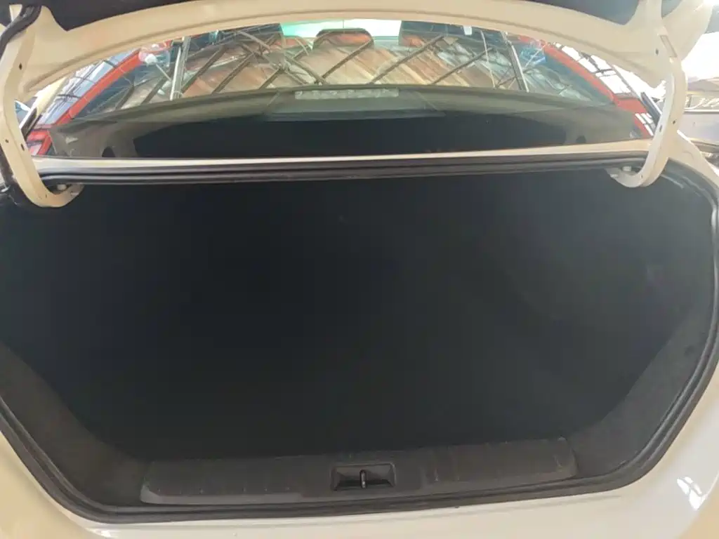 Nissan Sylphy 2021 — фото 19