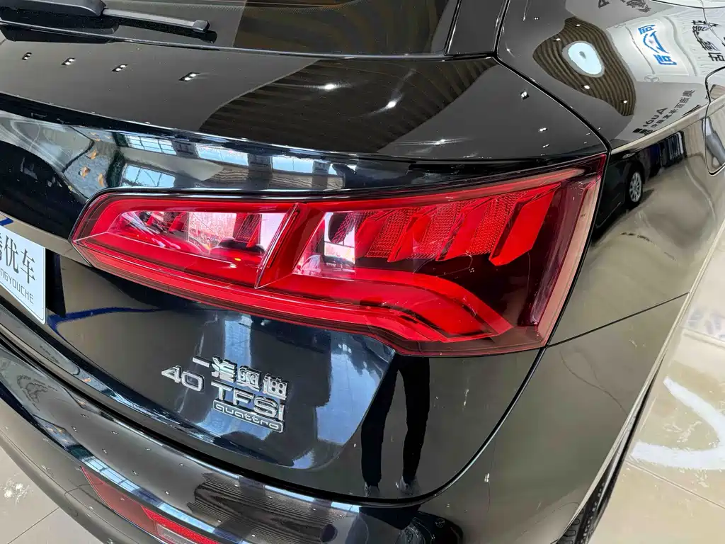 Audi Q5L 2019 — фото 17