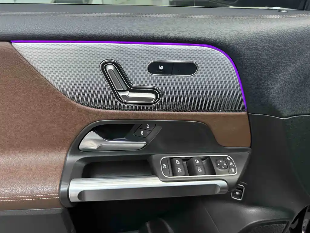 Mercedes-Benz GLB 2020 — фото 12
