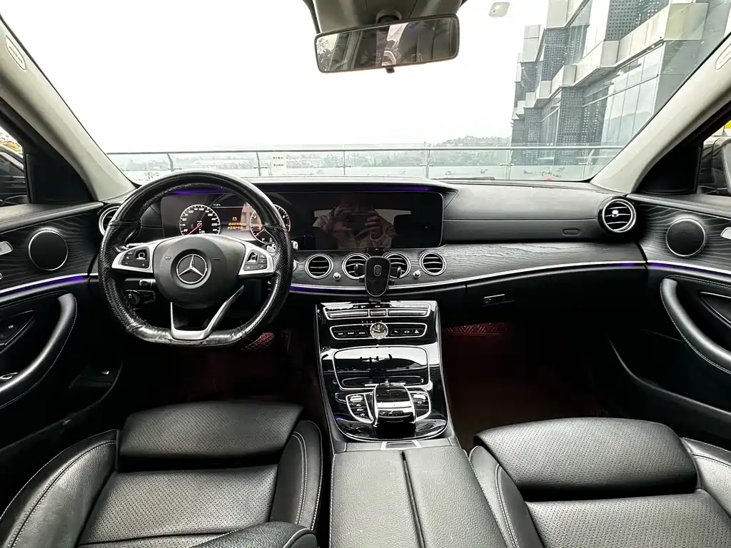Mercedes-Benz E-Class 2017 — фото 7