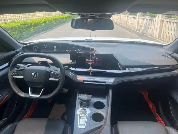 Changan UNI-V 2023