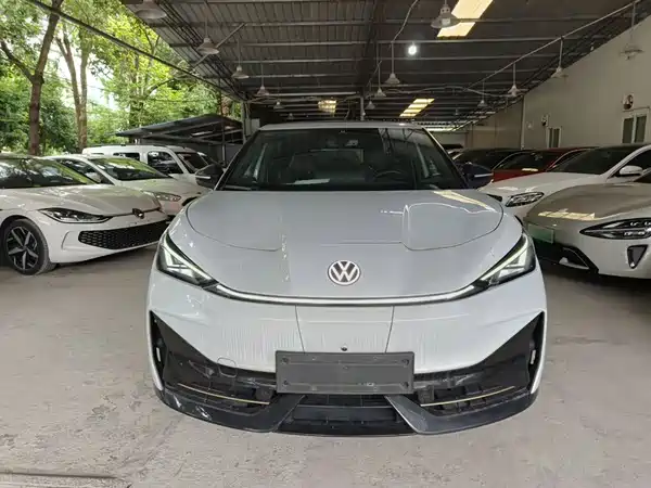 Volkswagen Distinctive 06 2024