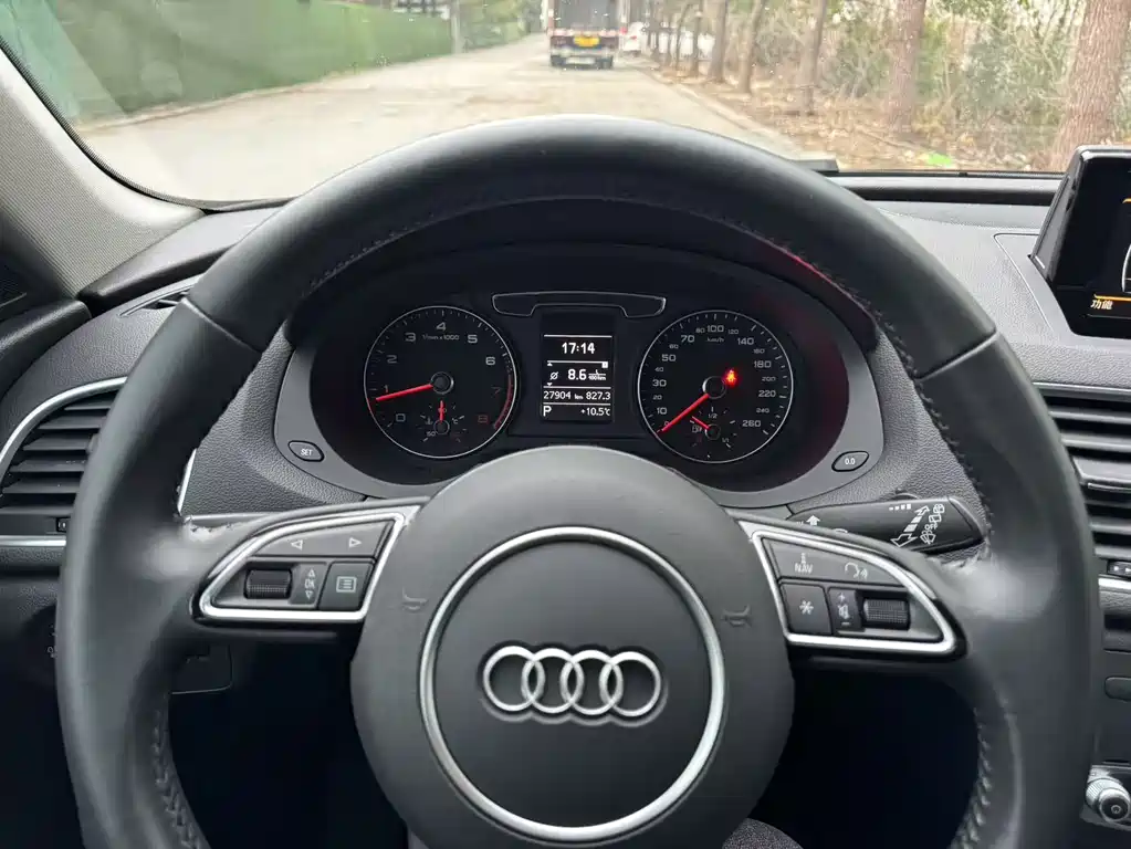 Audi Q3 2018 — фото 6