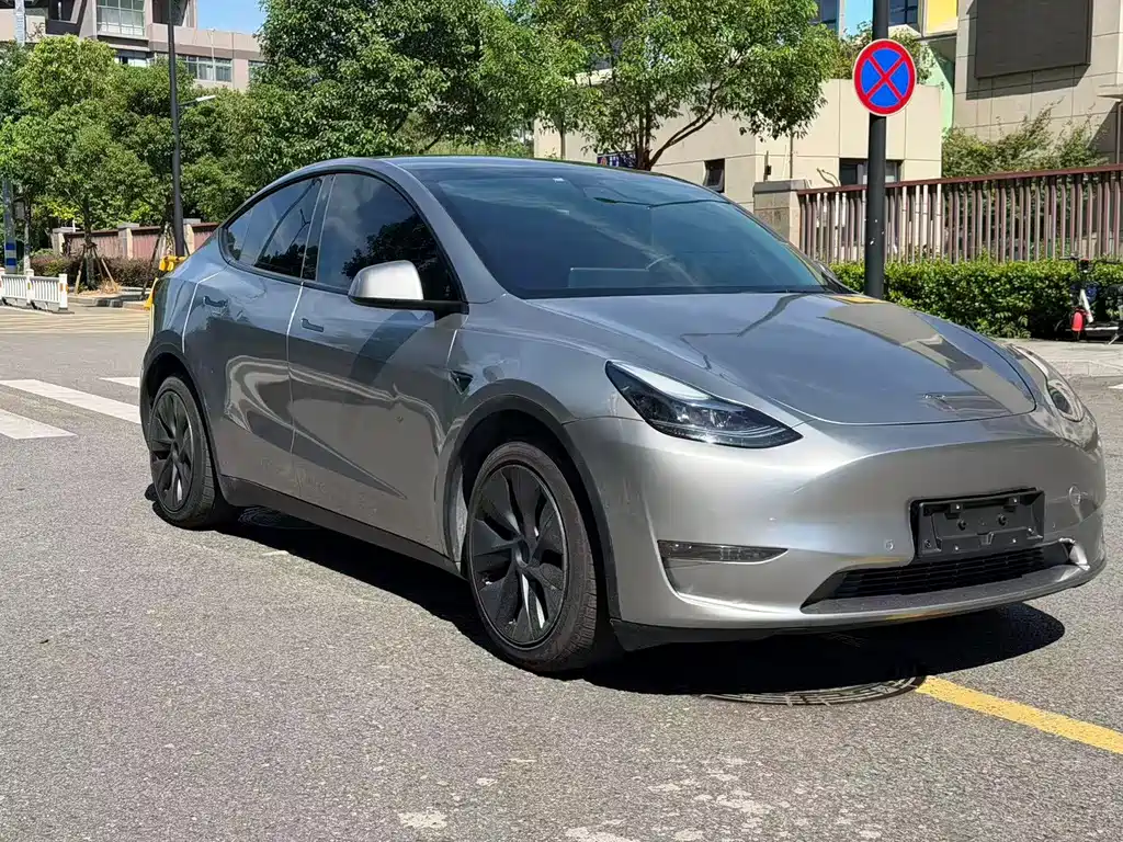 Tesla Model Y 2023 — фото 5