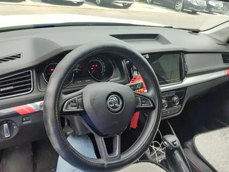 Skoda Kamiq 2020 — фото 12