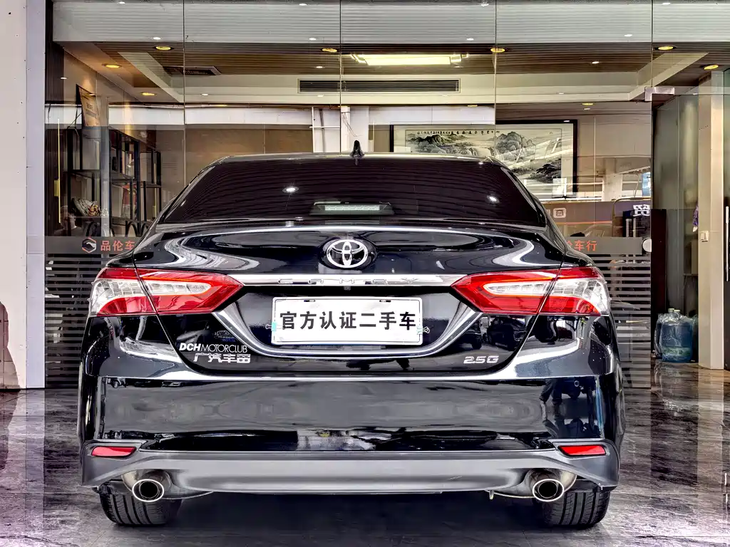 Toyota Camry 2021 — фото 18