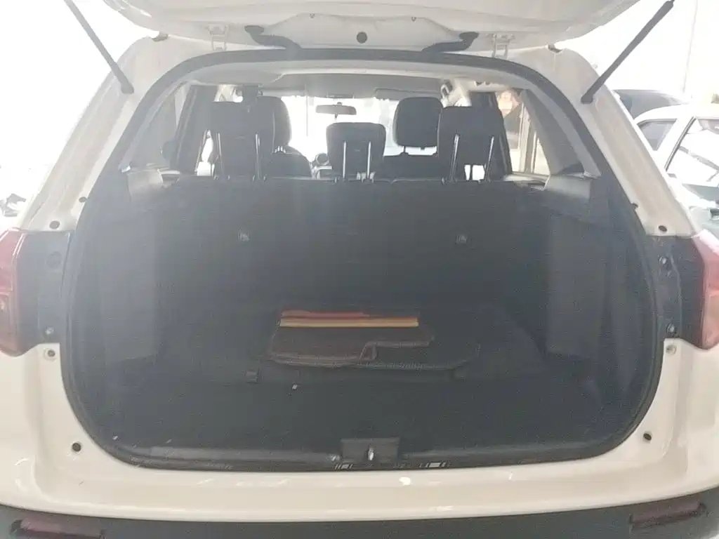 Suzuki Vitara 2016 — фото 19
