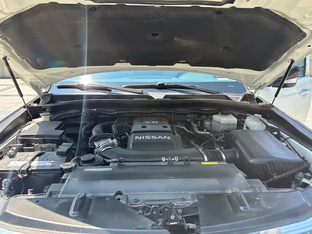 Nissan Patrol 2018 — фото 17