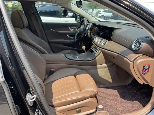 Mercedes-Benz E-Class 2021