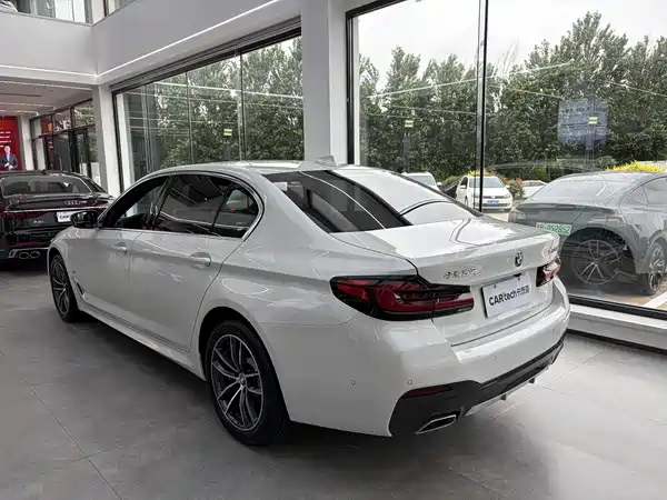 BMW 5 Series 2022
