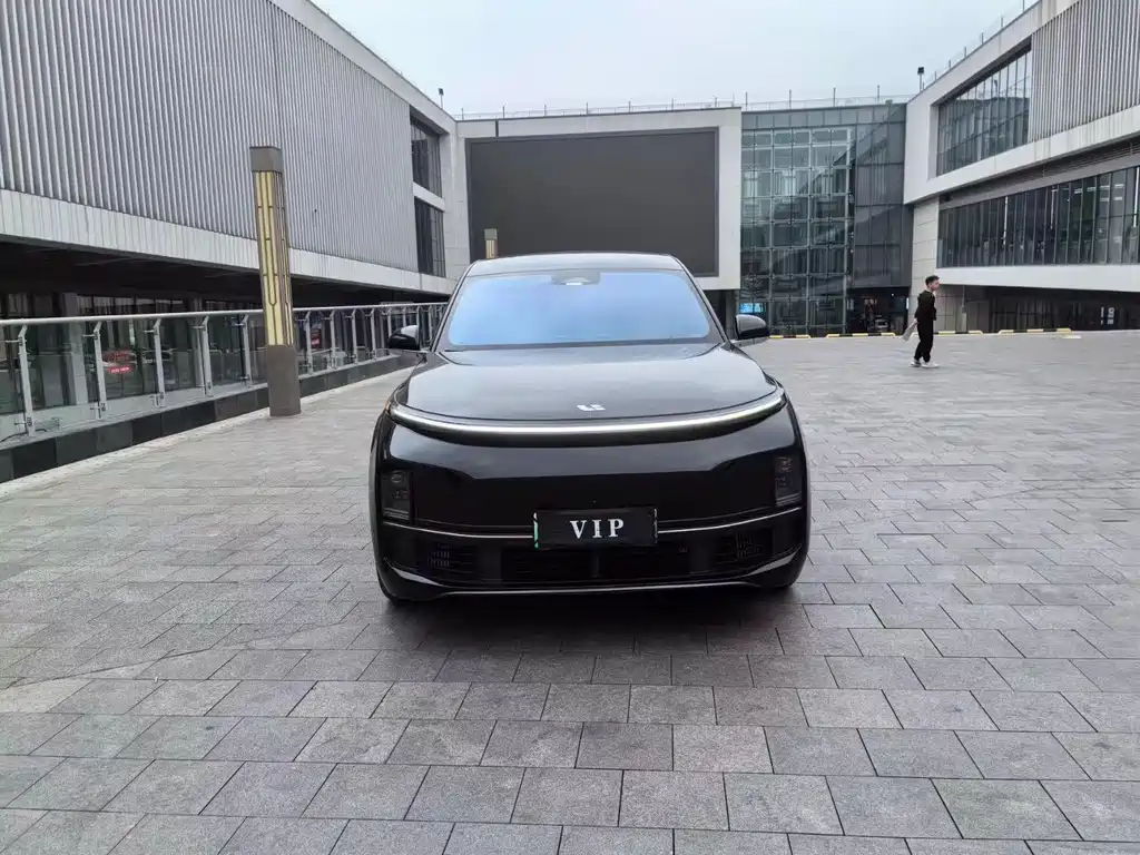 Li Auto Li L8 2023