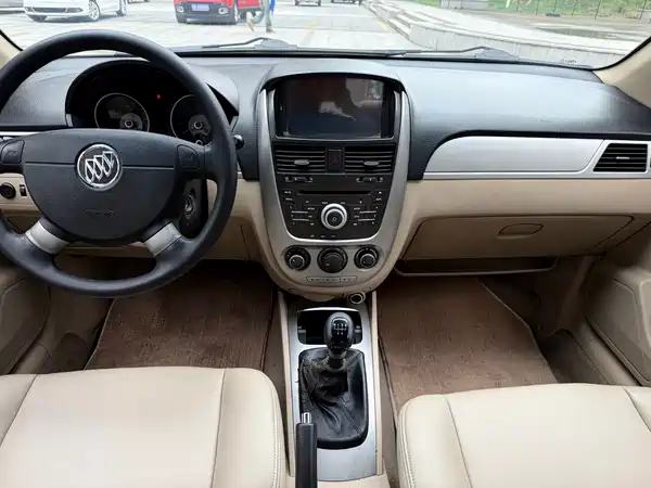 Buick Excelle 2013