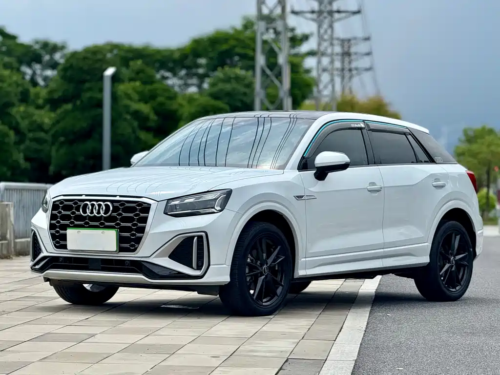 Audi Q2L 2022