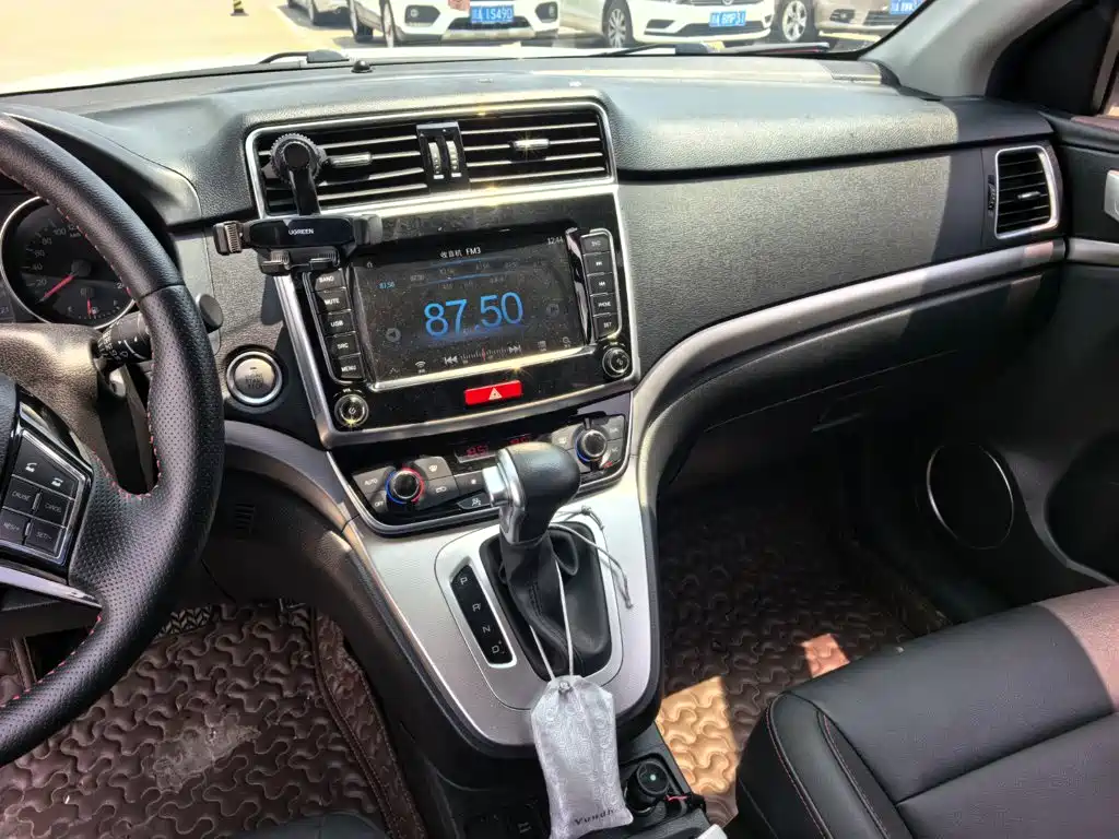 Haval M6 2020 — фото 13
