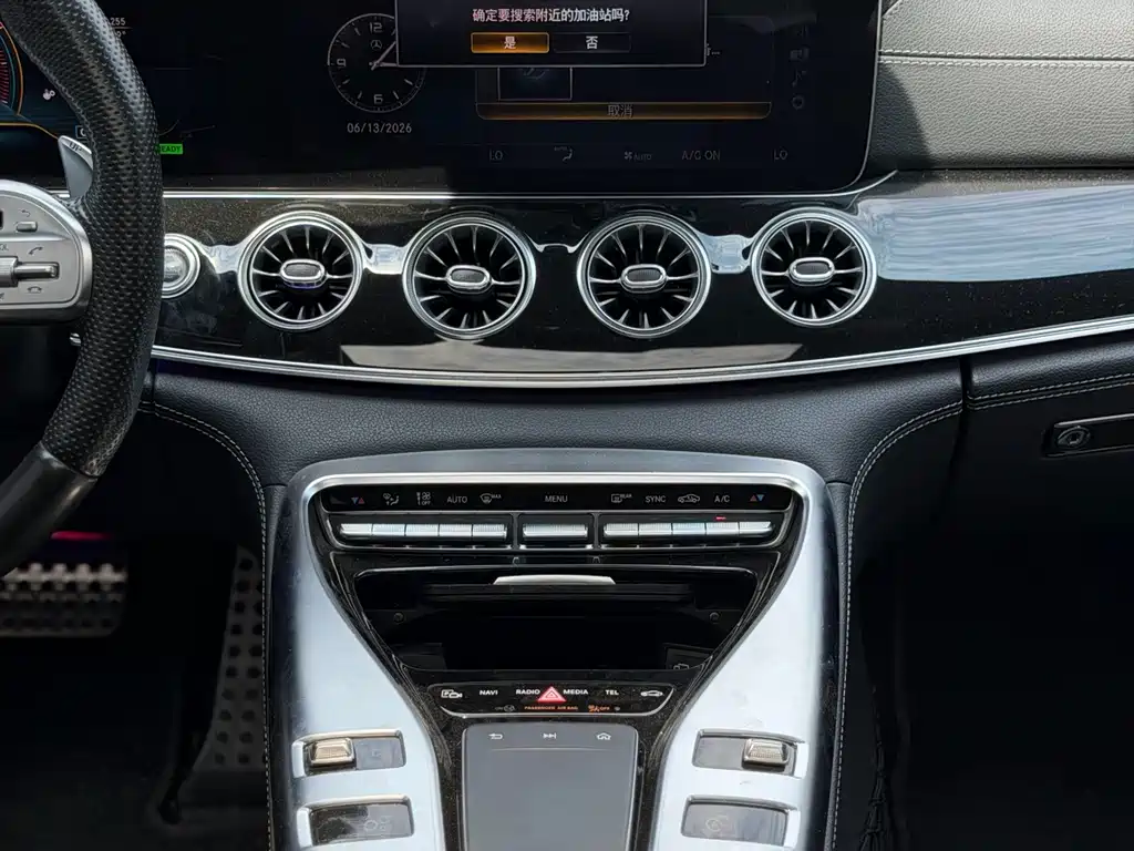 Mercedes-Benz AMG GT 2019 — фото 14