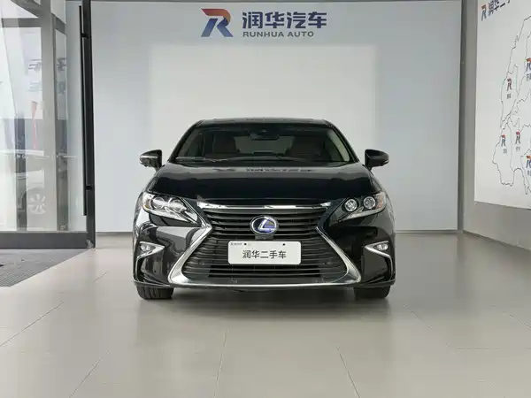 Lexus ES 2017