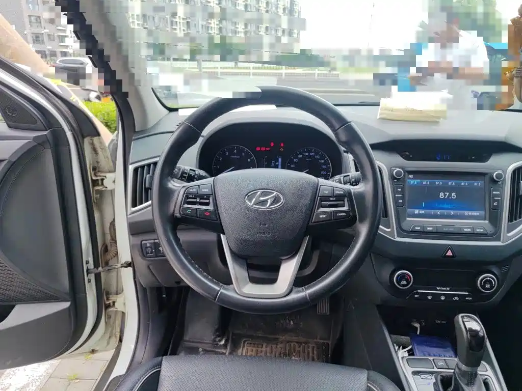 Hyundai ix25 2015